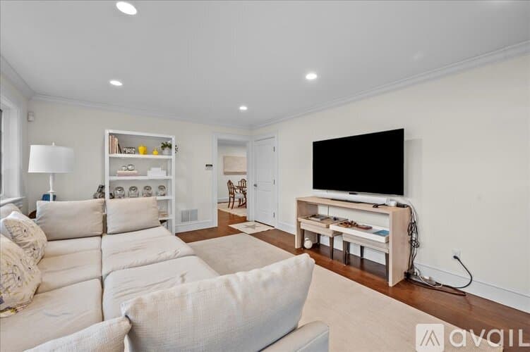 Norwalk House: 192 Highland Avenue