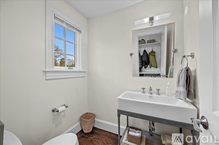 Norwalk House: 192 Highland Avenue
