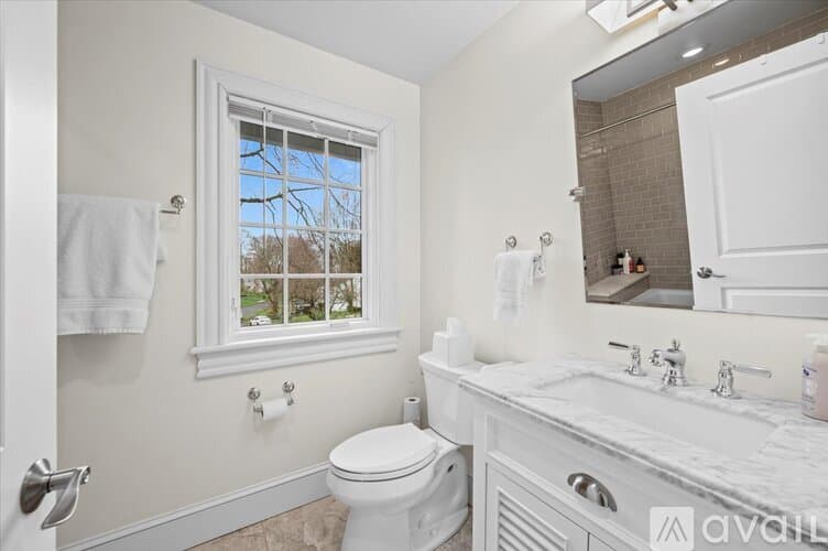 Norwalk House: 192 Highland Avenue