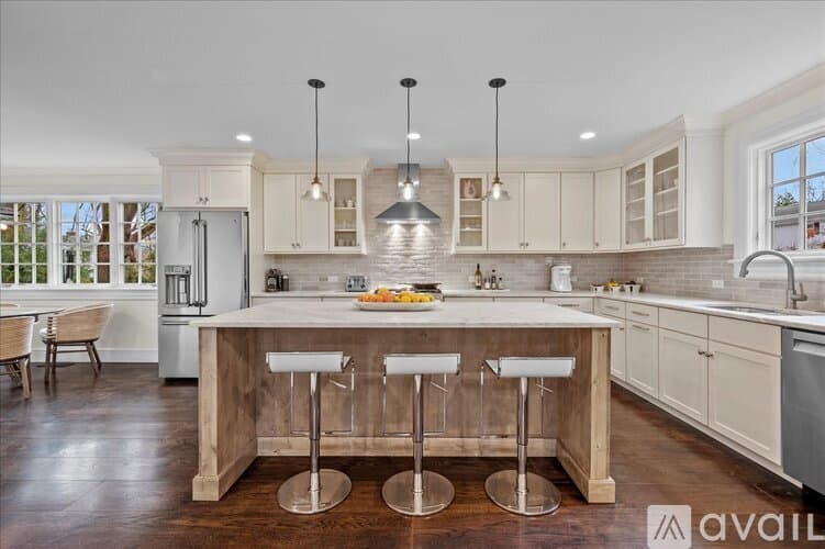 Norwalk House: 192 Highland Avenue