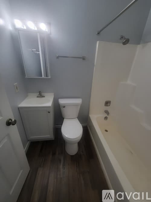 La Crosse Apartment: 425 10th St N