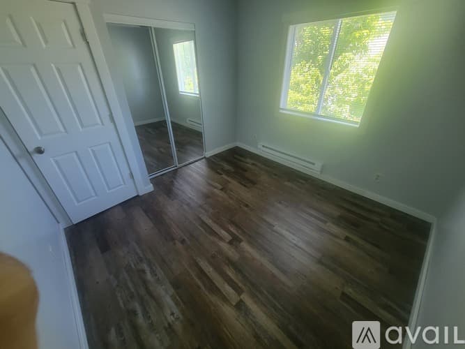 La Crosse Apartment: 425 10th St N