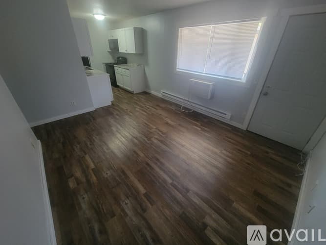 La Crosse Apartment: 425 10th St N