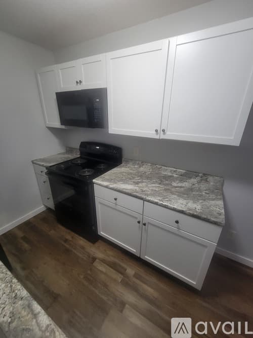 La Crosse Apartment: 425 10th St N