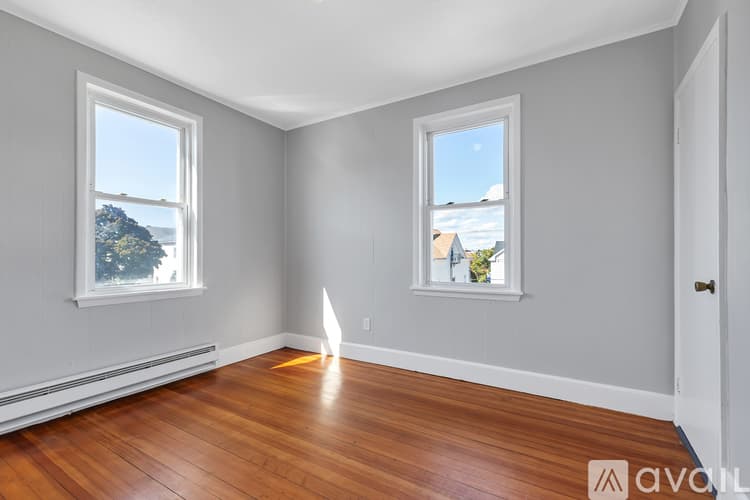 Providence Apartment: 111 Pocasset Ave