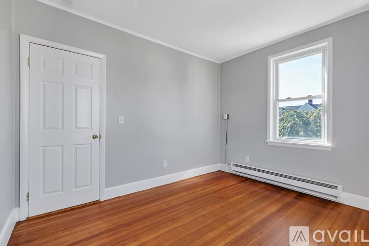Providence Apartment: 111 Pocasset Ave
