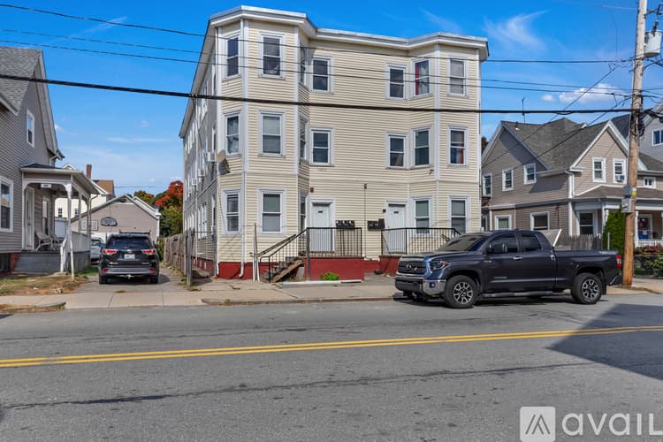 Providence Apartment: 111 Pocasset Ave