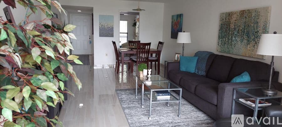 South Pasadena Condo: 1328 Pasadena Ave S