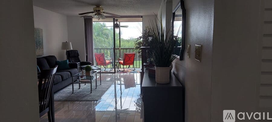 South Pasadena Condo: 1328 Pasadena Ave S