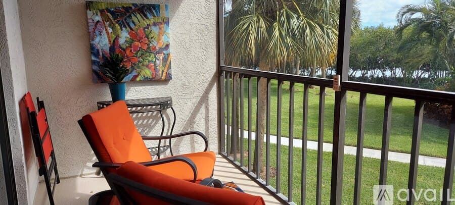 South Pasadena Condo: 1328 Pasadena Ave S