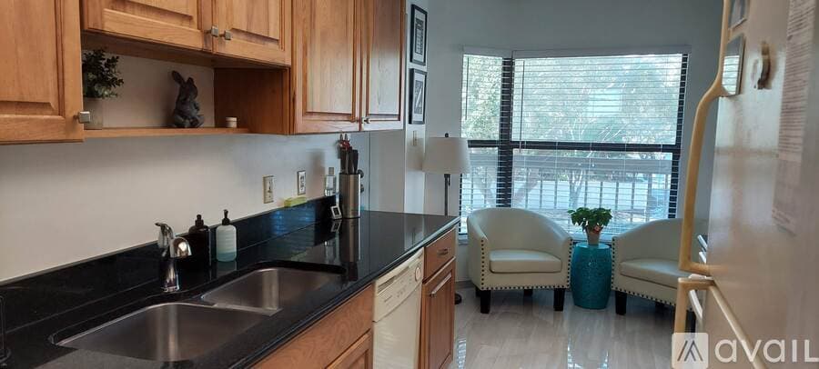 South Pasadena Condo: 1328 Pasadena Ave S