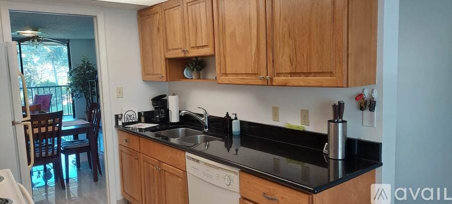 South Pasadena Condo: 1328 Pasadena Ave S