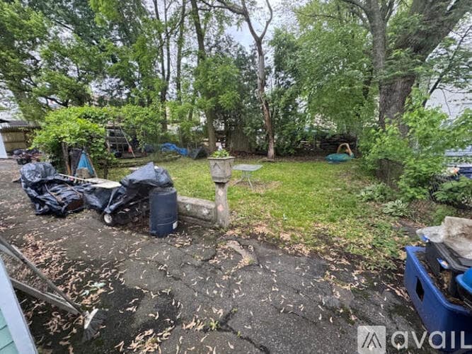 Providence Apartment: 67 Simmons St