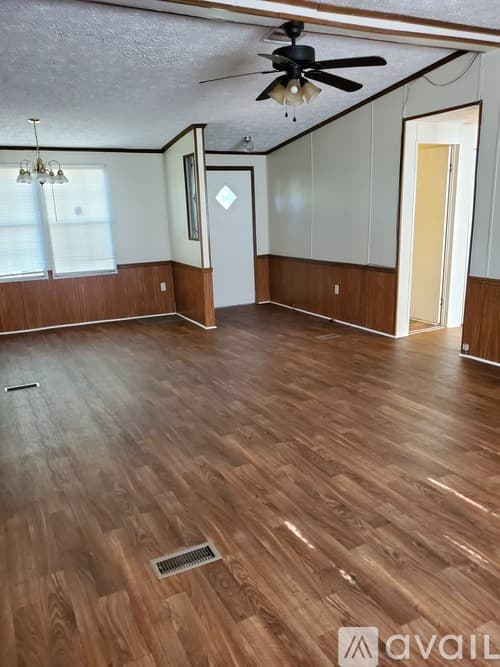 Milledgeville House: 108 Kay Avenue Northeast