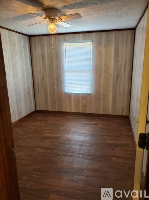 Milledgeville House: 108 Kay Avenue Northeast