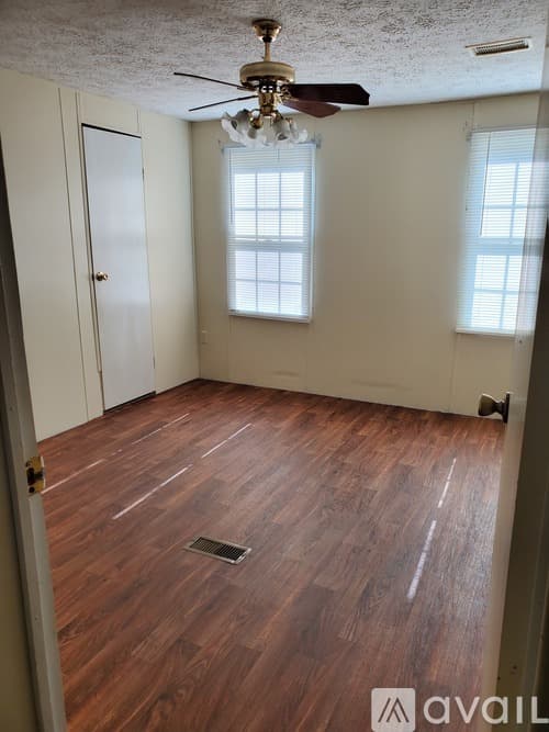 Milledgeville House: 108 Kay Avenue Northeast