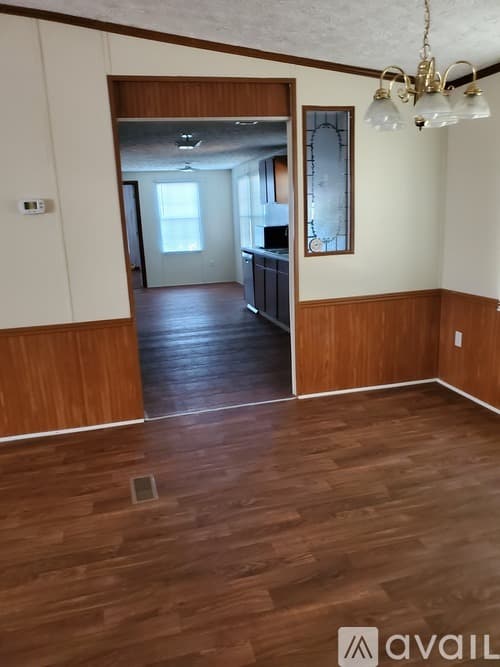 Milledgeville House: 108 Kay Avenue Northeast