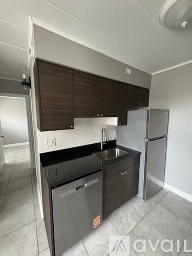 Schiller Park Apartment: 3810 25th Ave