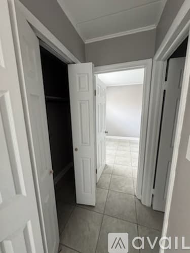 Schiller Park Apartment: 3810 25th Ave