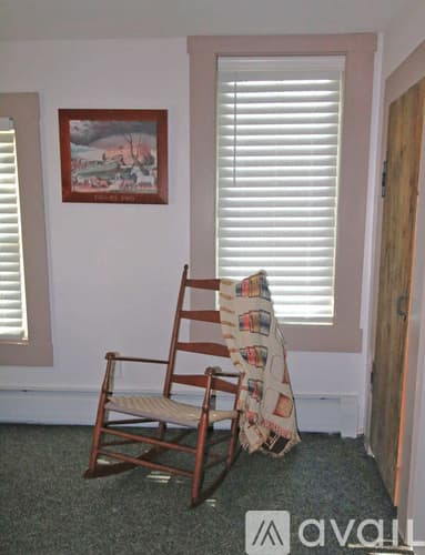 Conway Apartment: 2820 Conway Road