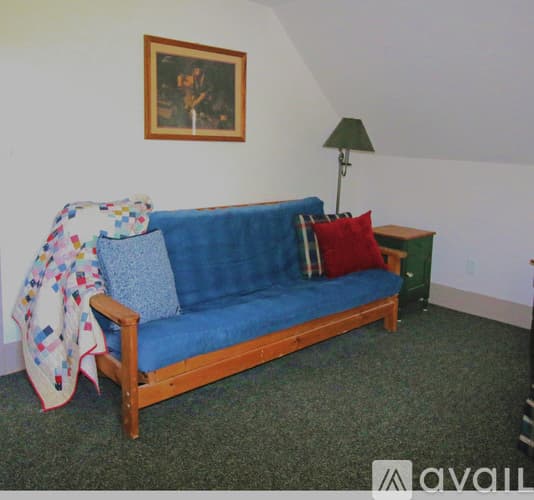 Conway Apartment: 2820 Conway Road