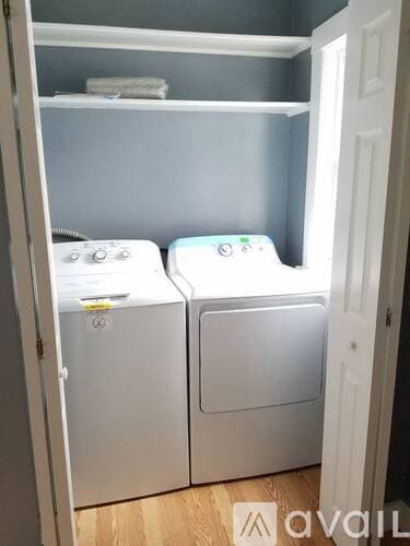 Boston Apartment: 64 Stockton St