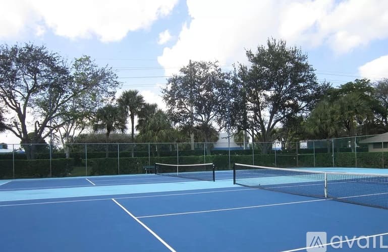 Boca Raton Condo: 3939 Northeast 5th Avenue