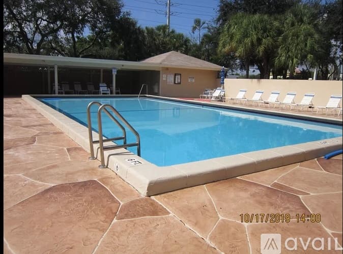 Boca Raton Condo: 3939 Northeast 5th Avenue