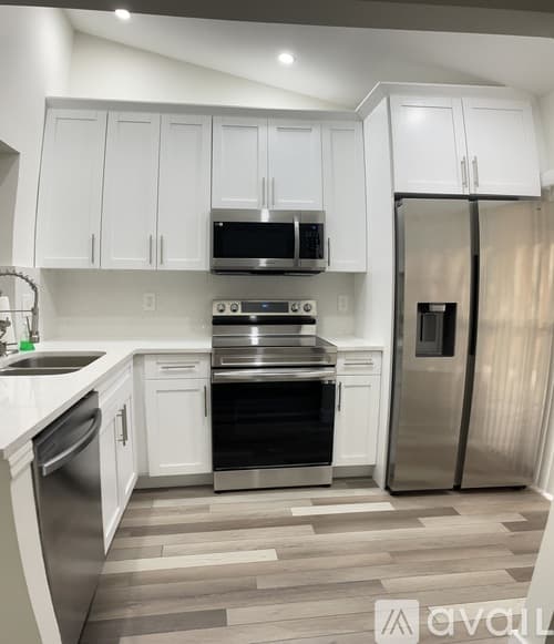 Boca Raton Condo: 3939 Northeast 5th Avenue