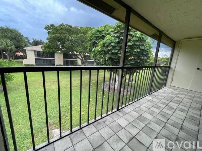 Boca Raton Condo: 3939 Northeast 5th Avenue