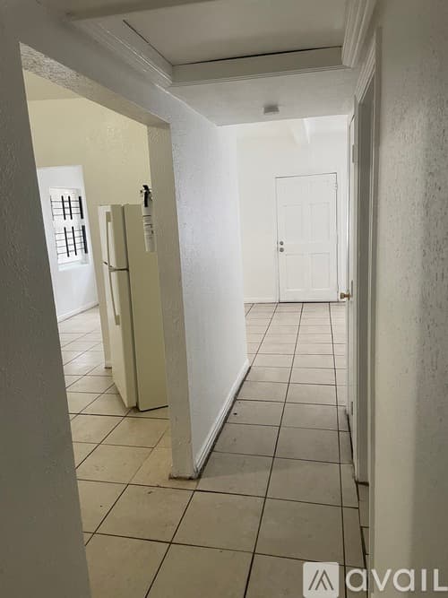 Jacksonville House: 4520 Fairview St