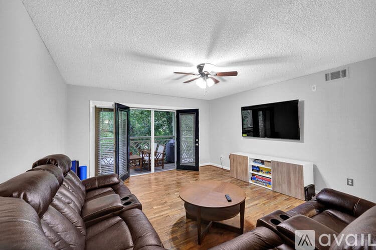 Brookhaven Condo: 3650 Ashford Dunwoody Road Northeast