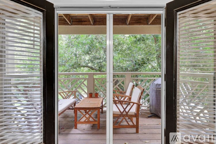 Brookhaven Condo: 3650 Ashford Dunwoody Road Northeast