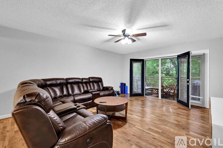 Brookhaven Condo: 3650 Ashford Dunwoody Road Northeast