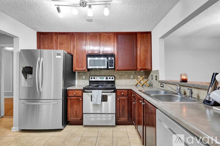 Brookhaven Condo: 3650 Ashford Dunwoody Road Northeast