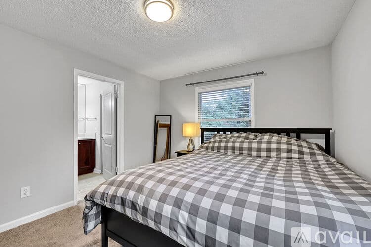 Brookhaven Condo: 3650 Ashford Dunwoody Road Northeast