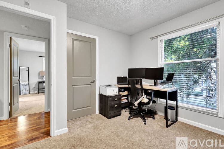Brookhaven Condo: 3650 Ashford Dunwoody Road Northeast