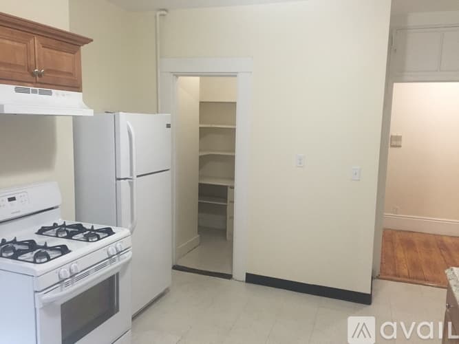 Boston Apartment: 34 Isabella St