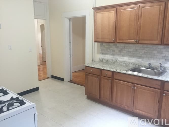 Boston Apartment: 34 Isabella St