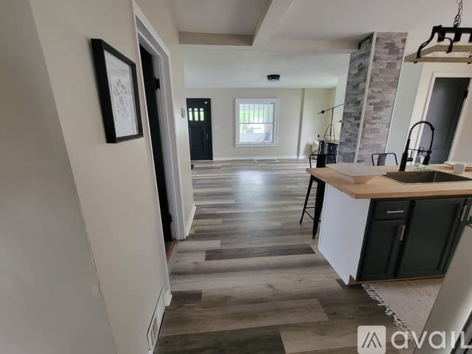 Lima House: 330 West Ashton Avenue