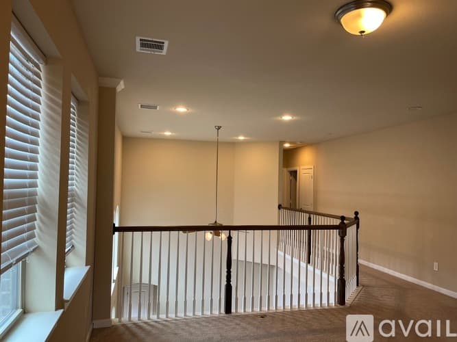 Arlington House: 1112 Amber Rose Way