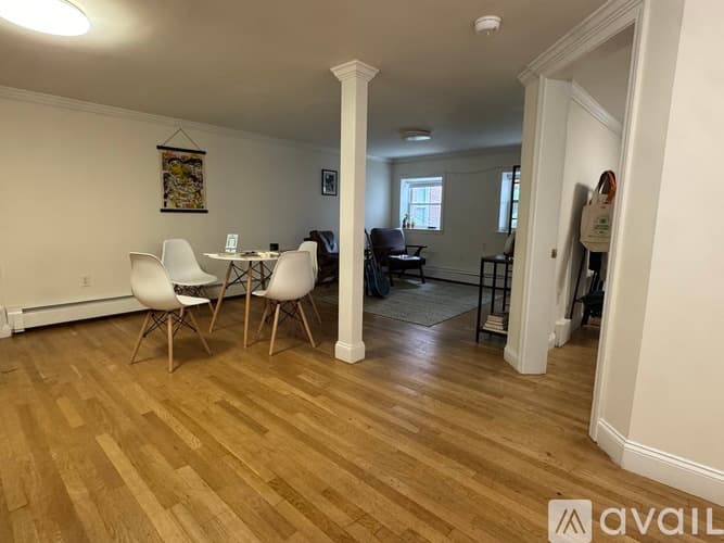 Brookline Apartment: 1539 Beacon St