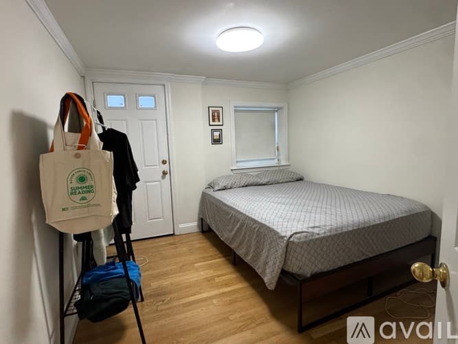 Brookline Apartment: 1539 Beacon St