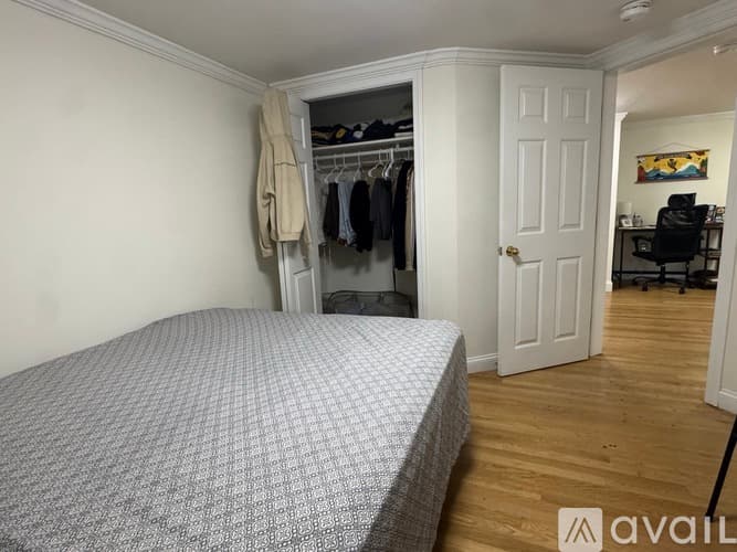 Brookline Apartment: 1539 Beacon St