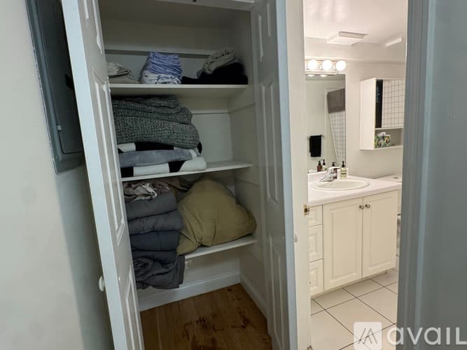 Brookline Apartment: 1539 Beacon St