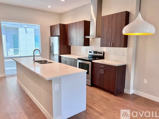 Phoenix Apartment: 915 E Missouri Ave