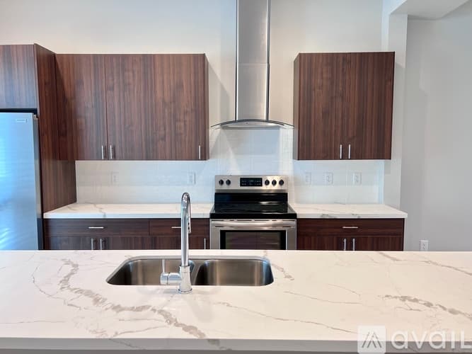 Phoenix Apartment: 915 E Missouri Ave