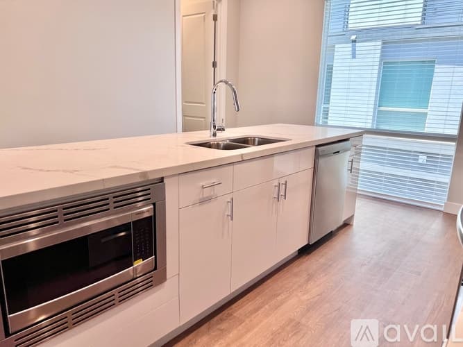 Phoenix Apartment: 915 E Missouri Ave