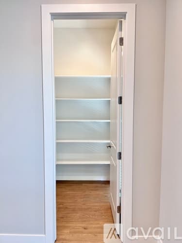 Phoenix Apartment: 915 E Missouri Ave