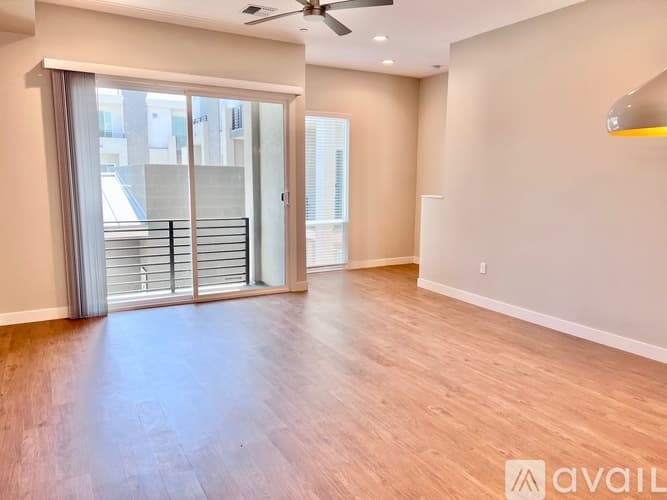 Phoenix Apartment: 915 E Missouri Ave
